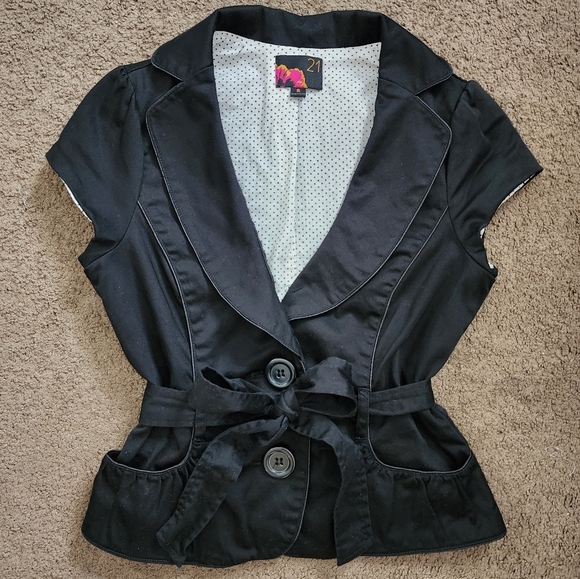 SOLD- Black Y2K Sleeveless Blazer, Women's Small - Picture 2 of 7